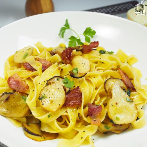 Tagliatelle con boletus