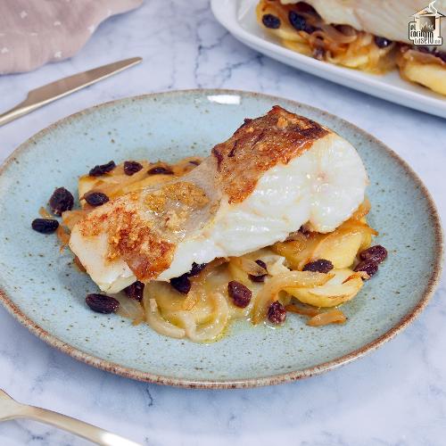 Bacalao al horno con patatas panadera